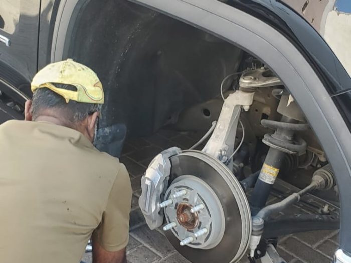 Auto brake repair service